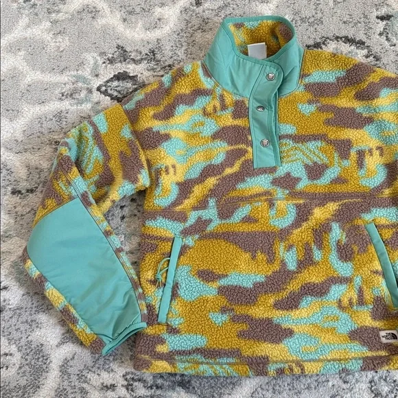 The North Face Women's Printed Cragmont 1/4-Snap Fleece - Picture 2 of 12